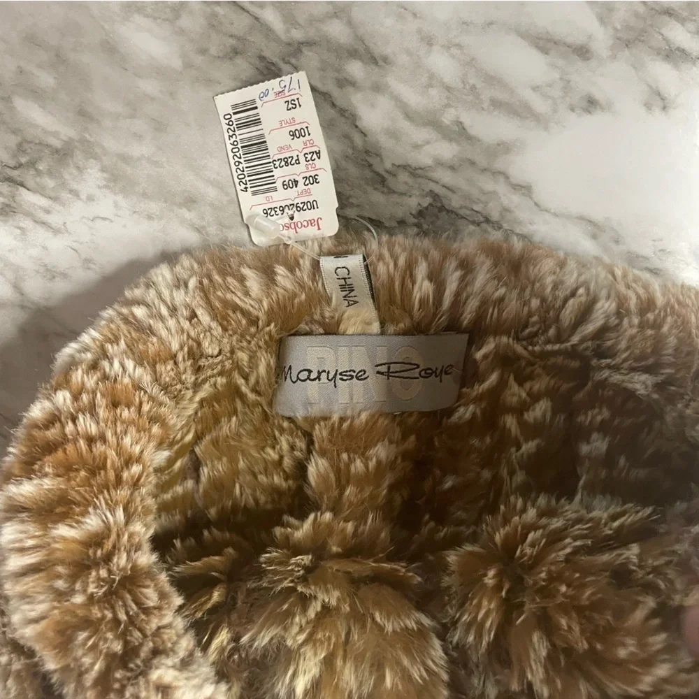 VINTAGE Maryse Roye Matching Knitted Fur Gloves and Hat Set